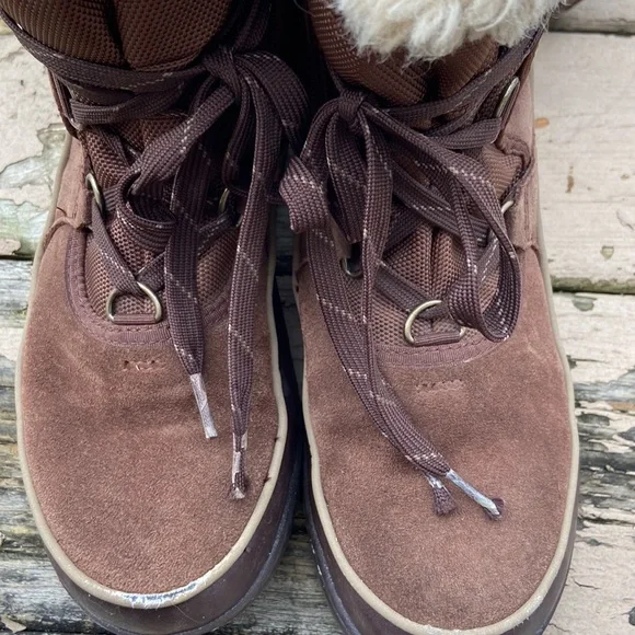 Sorel winter boots Size 9 Brown lace up durable boot. Pre-loved condition - Picture 6 of 17